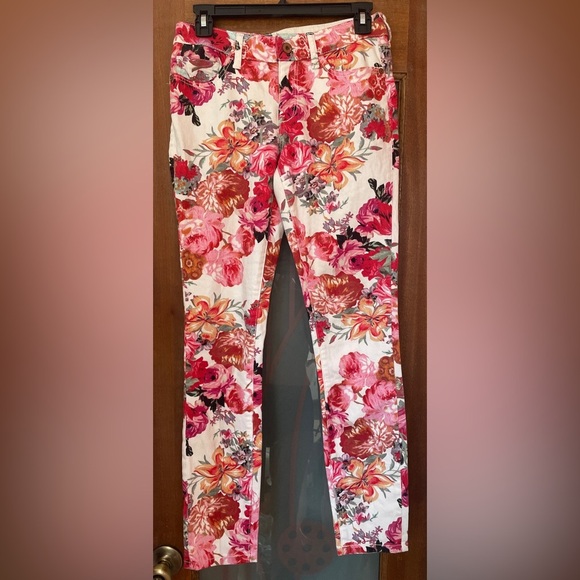 Anthropologie Pilcro Mid Rise Skinny Ankle Floral Rose Print White Jeans Size 25 - Picture 1 of 9